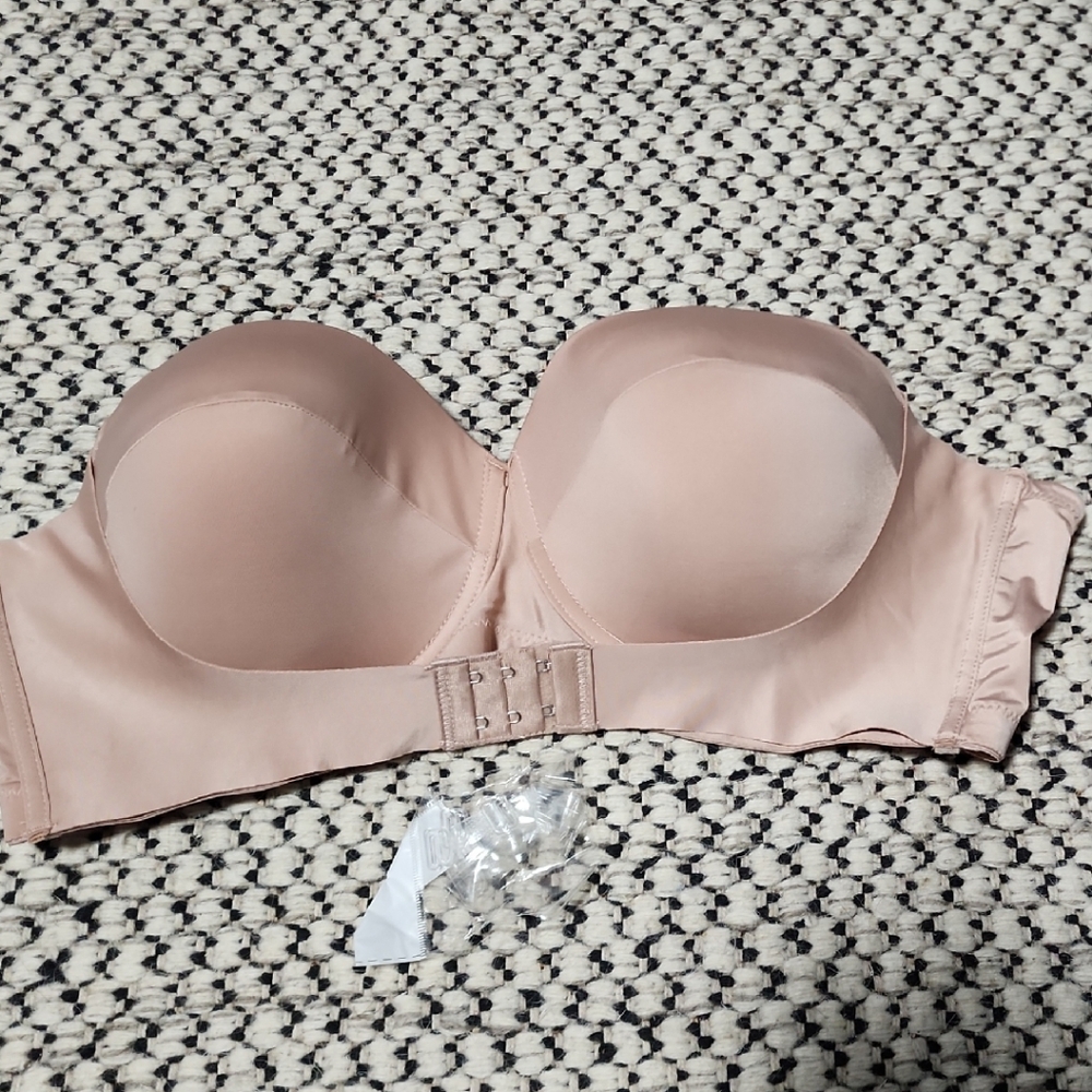 Elegant Light Pink Women's Convertible Bra